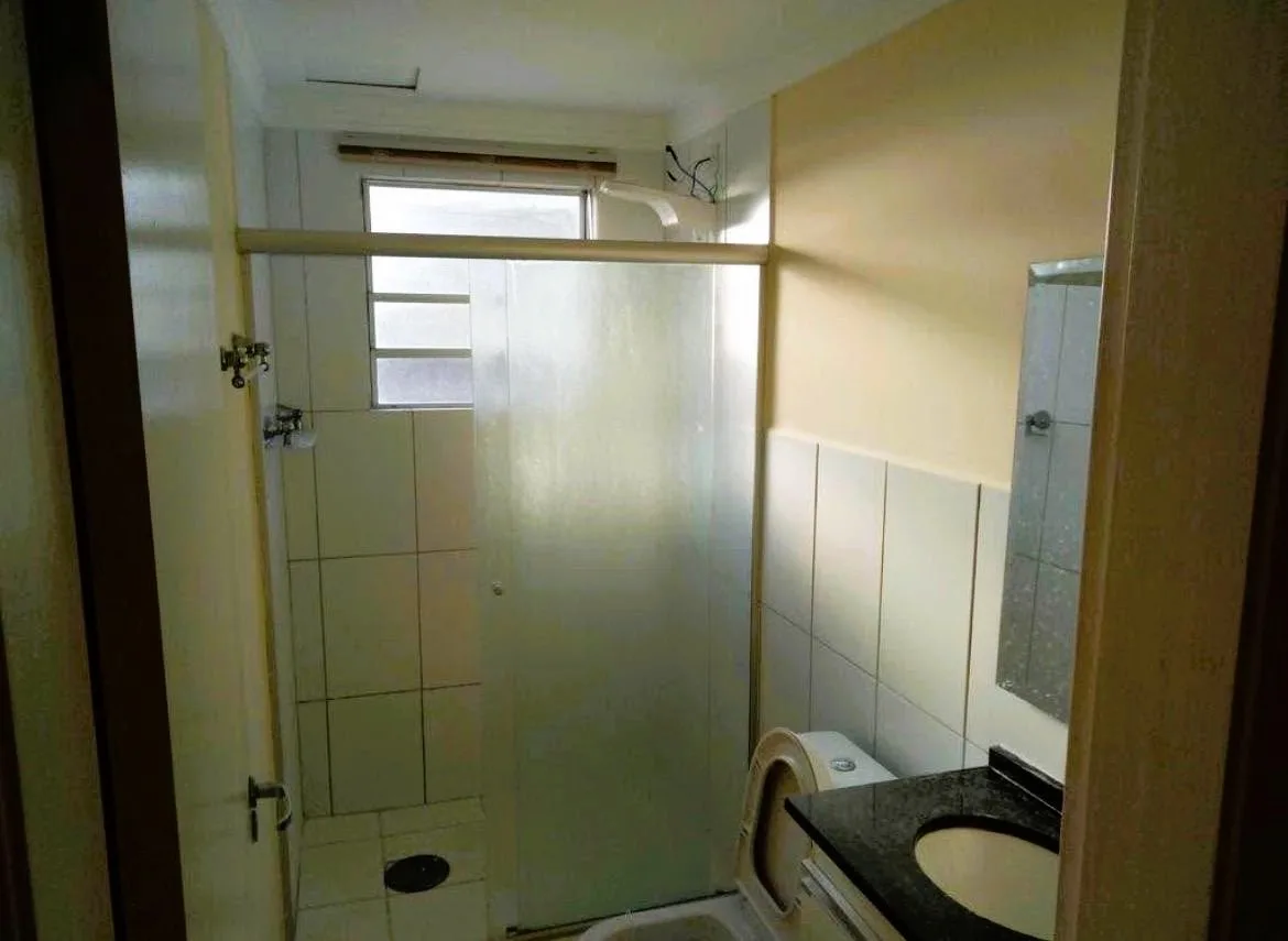 Banheiro do(a) casa padrão popular em Vila São José, Itu - SP