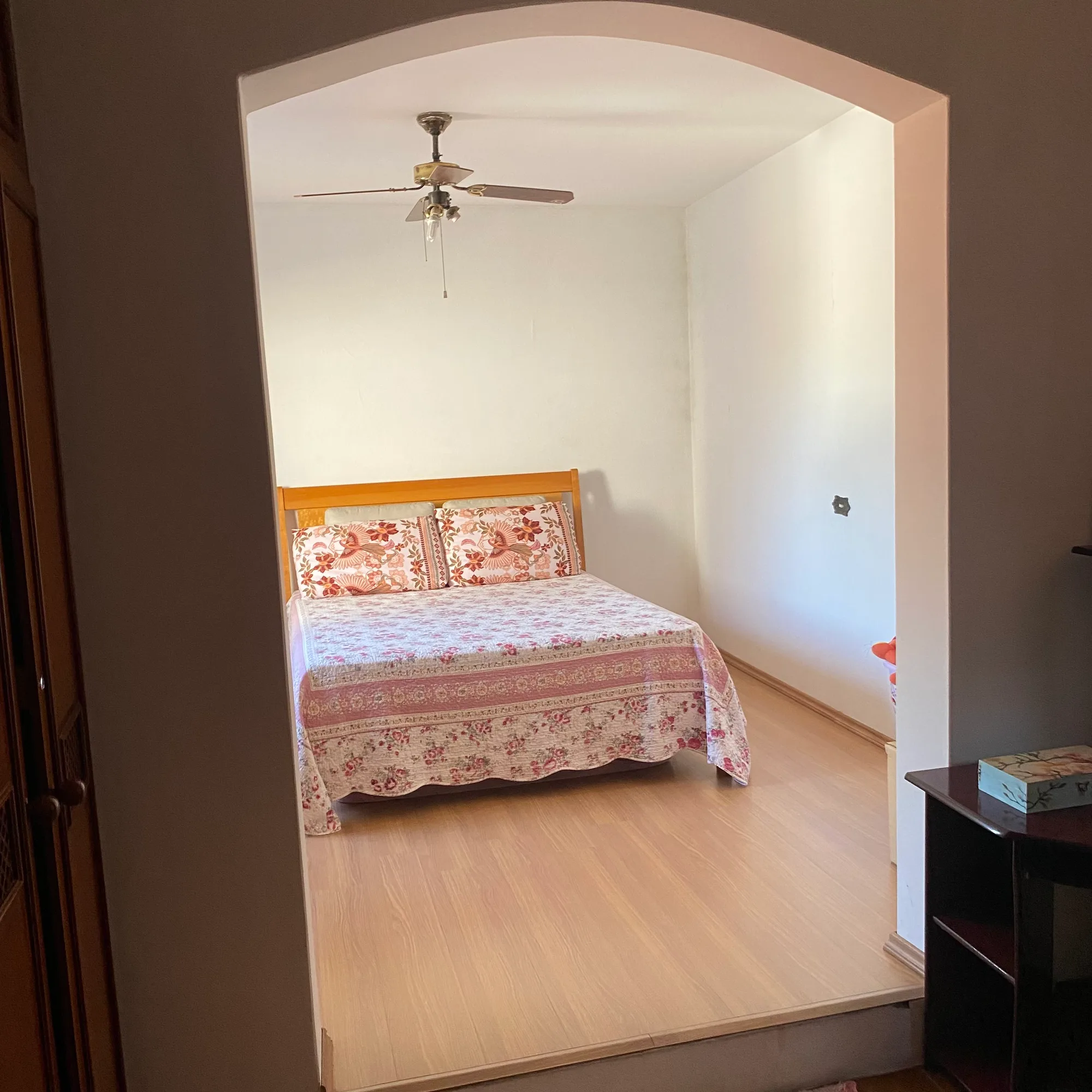 Quarto espacoso do(a) casa médio padrão em Jardim Santa Tereza, Itu - SP